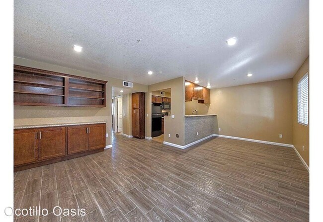 Building Photo - 6220 W Ocotillo Rd
