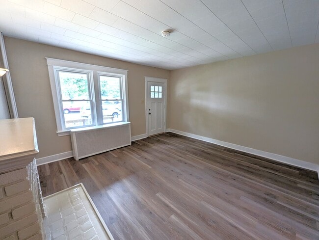 Living Room - 744 Hamilton St