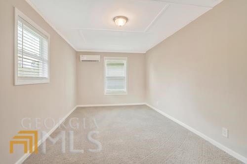 Building Photo - 1758 Poinsettia Dr