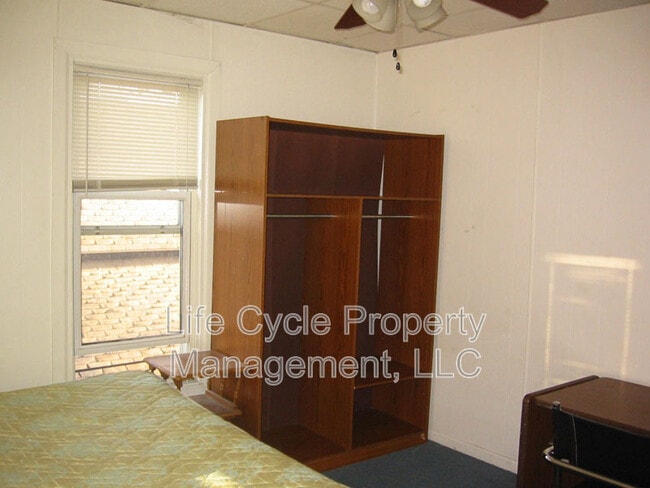 Building Photo - 18 Indiana Ave SW