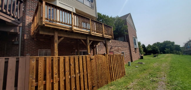 Building Photo - 6136 Madison Crest Ct