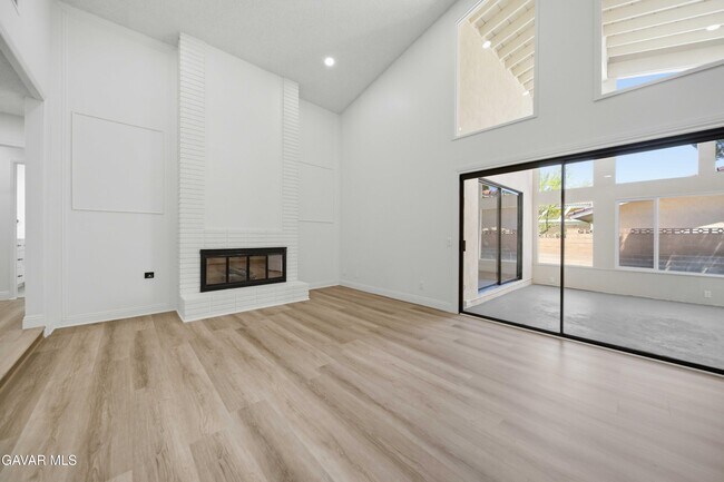 Building Photo - 2653 End