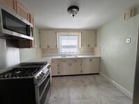 Building Photo - 36 Barstow St