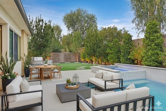 Building Photo - 65 Garibaldi Wy