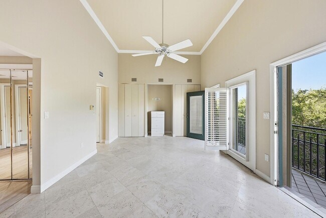 Building Photo - 6204 Paradise Point Dr