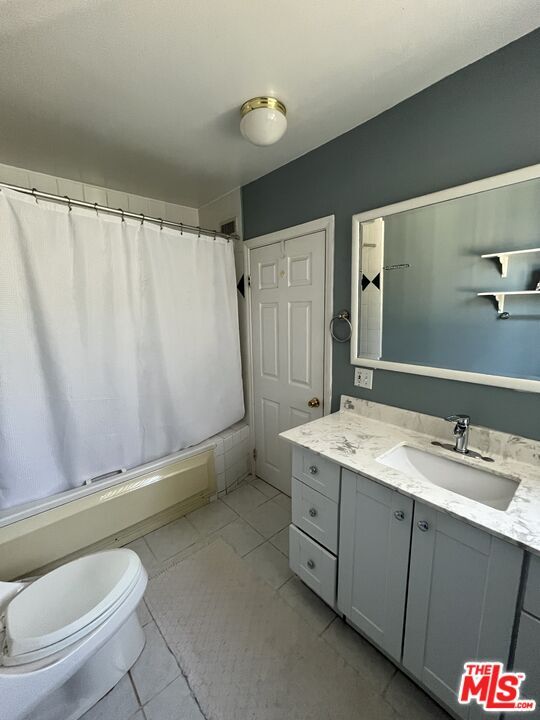 Building Photo - 7516 Whitaker Ave