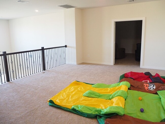 Building Photo - 4317 Swallow Dr