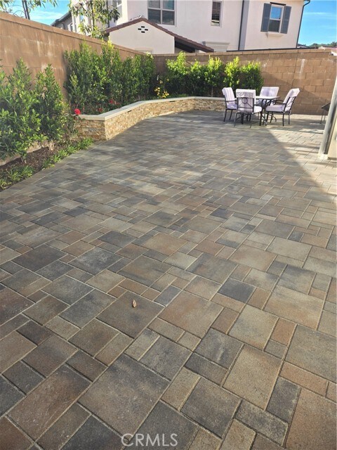 Building Photo - 113 Escala