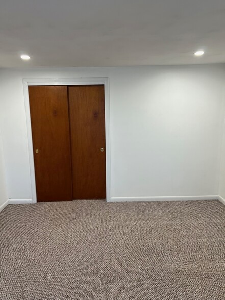 Building Photo - 1627 Seven Corner Rd