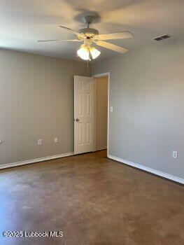 Building Photo - 301 N Brentwood Ave