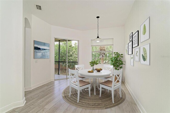 Building Photo - 8261 Miramar Way