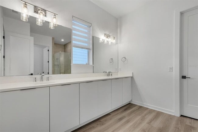 Building Photo - 17582 Lake Star Rd