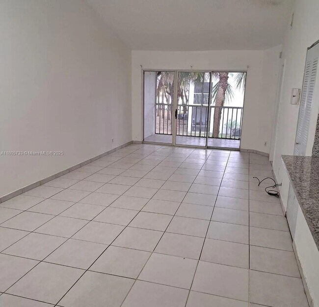 Building Photo - 9277 SW 138th Pl