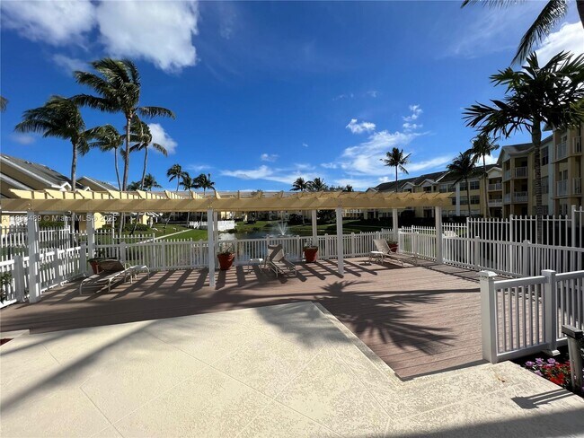 Building Photo - 6340 La Costa Dr