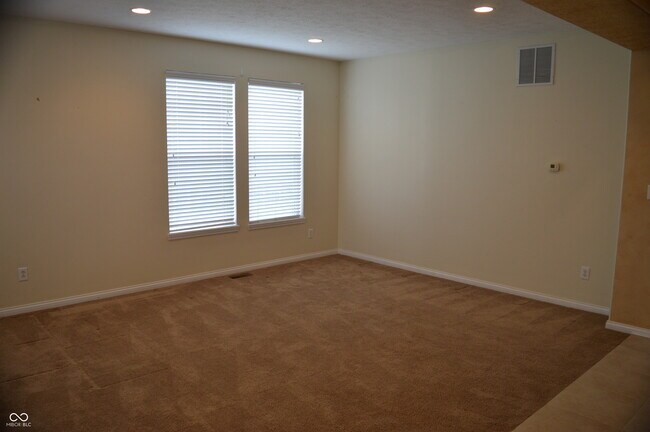 Building Photo - 2582 Wineland Creek Dr