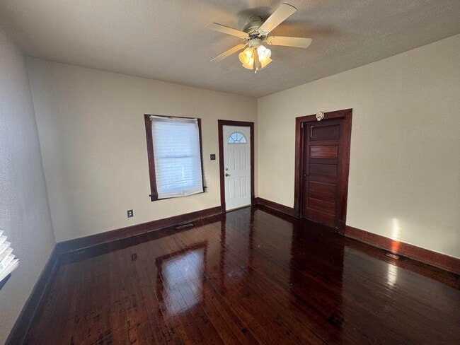 Building Photo - 17 Crawford-