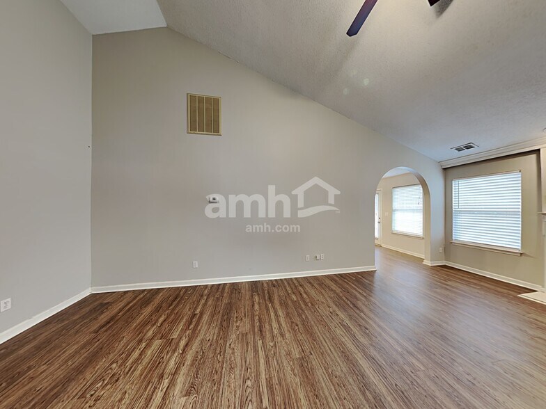 Building Photo - 6902 Brachnell View Dr