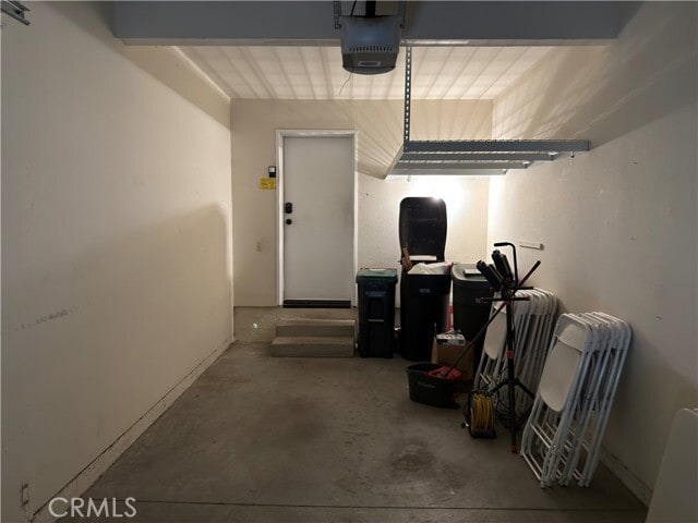 Building Photo - 8011 E Sandstone Dr