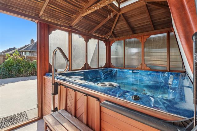 Building Photo - 588 Louder Way