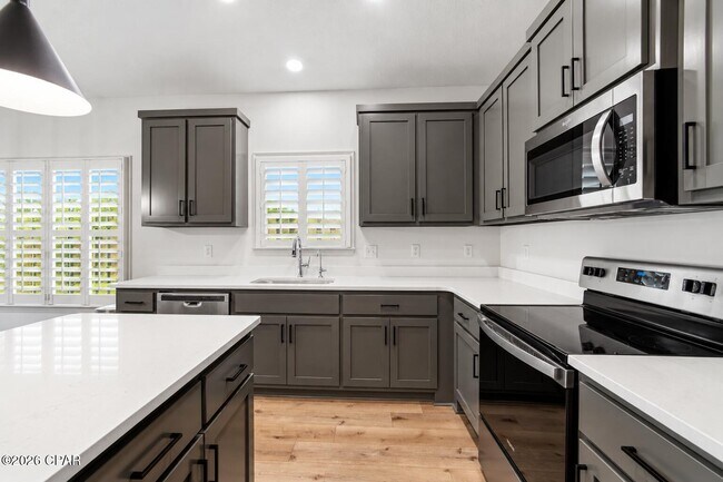 Building Photo - 3517 Mill Point Cove