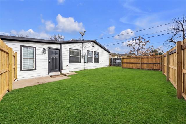 Building Photo - 3732 Honeysuckle Ave