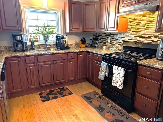 Building Photo - 40 Franklin St