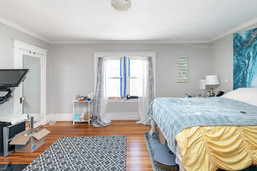 Bedroom 1 - 401 Wayland Ave
