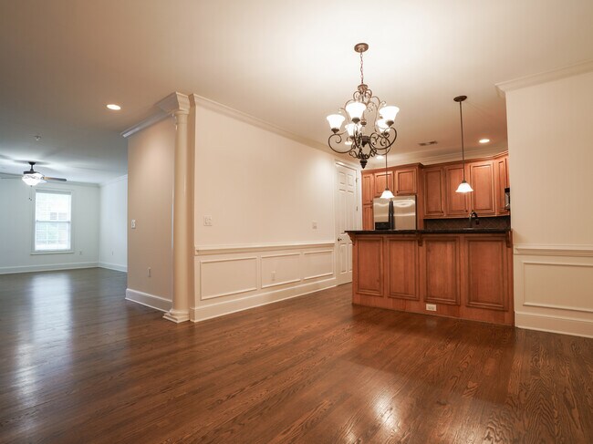 Building Photo - 4955 Ivy Ridge Dr SE