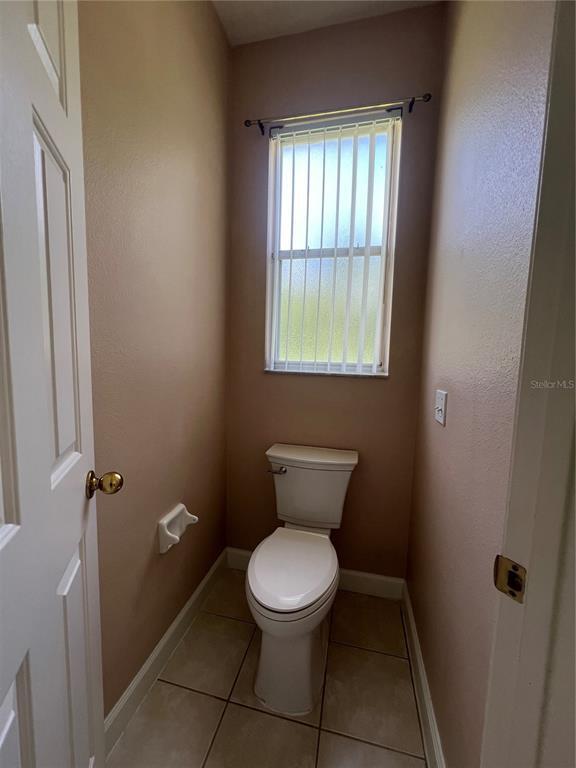 Building Photo - 4701 Chalfont Dr