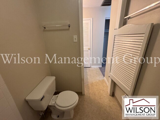 Building Photo - 525 Georgetown Dr