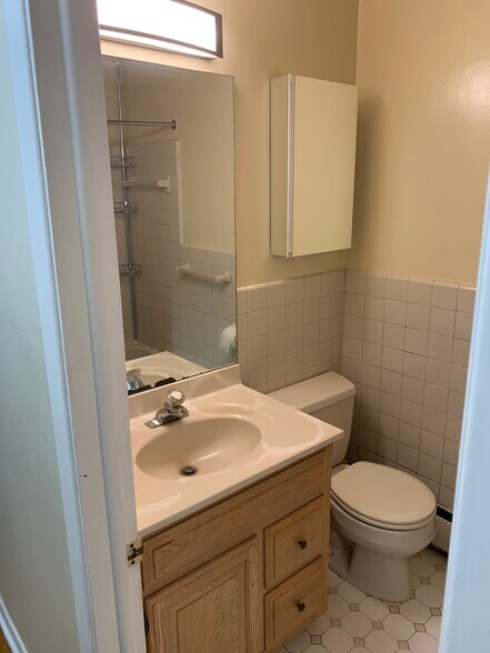 Bathroom - 157 Burmont Rd
