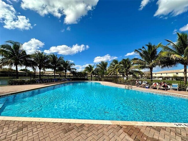 Building Photo - 5925 Manchester Way