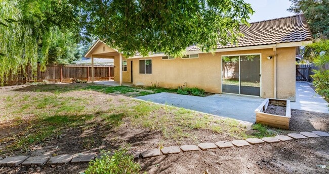 Building Photo - Great 4 Bedroom NW Fresno Home for Lease