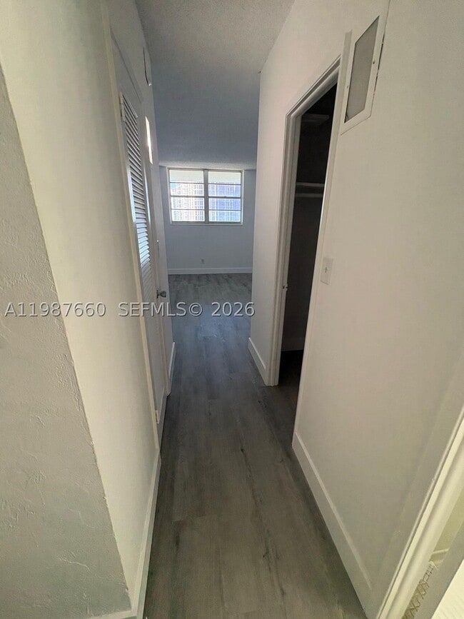 Building Photo - 19390 Collins Ave