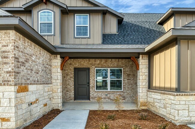 Building Photo - 4264 Clovis St