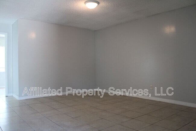 Building Photo - 3104-3210 Louisiana Avenue