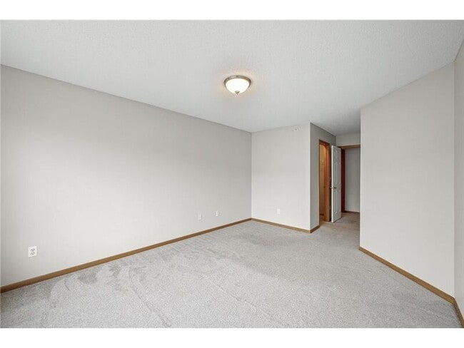 Building Photo - 13840 54th Ave N