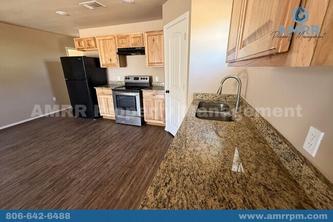 Building Photo - 3 Bedroom Home In North Lubbock!