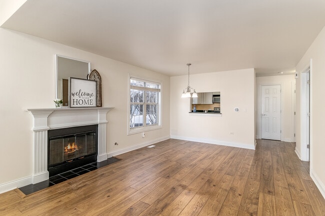 Building Photo - 35 Foxcroft Rd