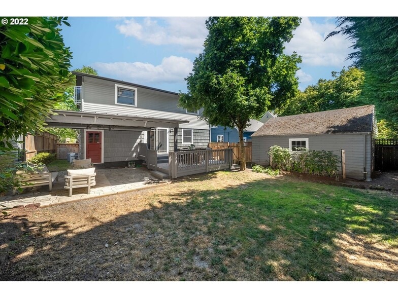 Backyard - 2605 NE 35th Ave