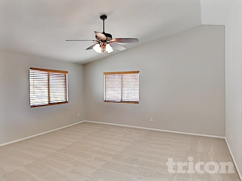 Building Photo - 396 W Corriente Ct