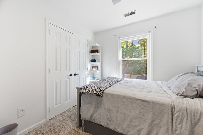 Building Photo - 216 Tiger Run