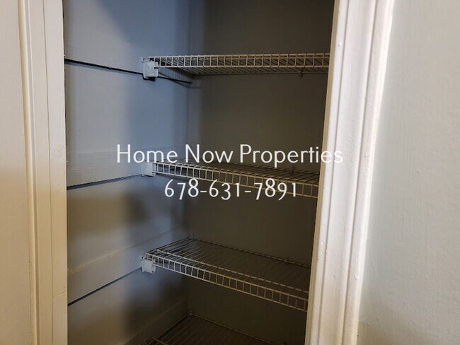 Building Photo - 2633 Country Trace SE