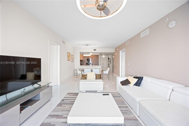 Building Photo - 300 Sunny Isles Blvd