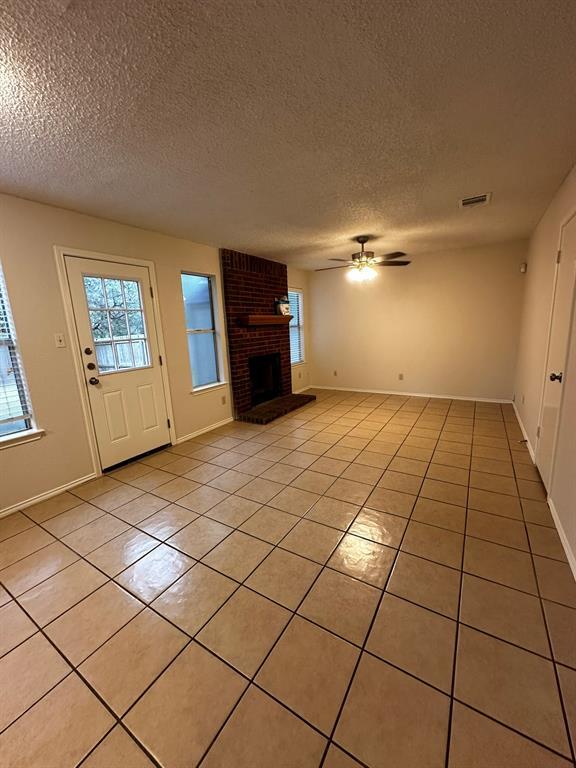 Building Photo - 6106 La Naranja Ln