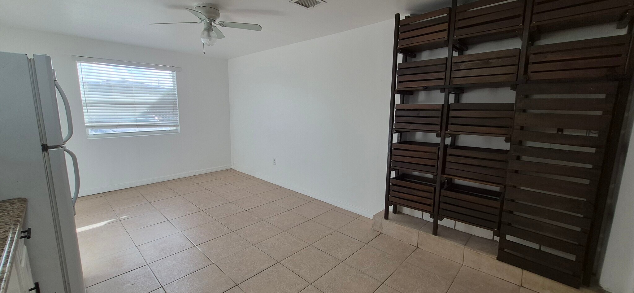 Building Photo - 17152 NE 3rd Ct