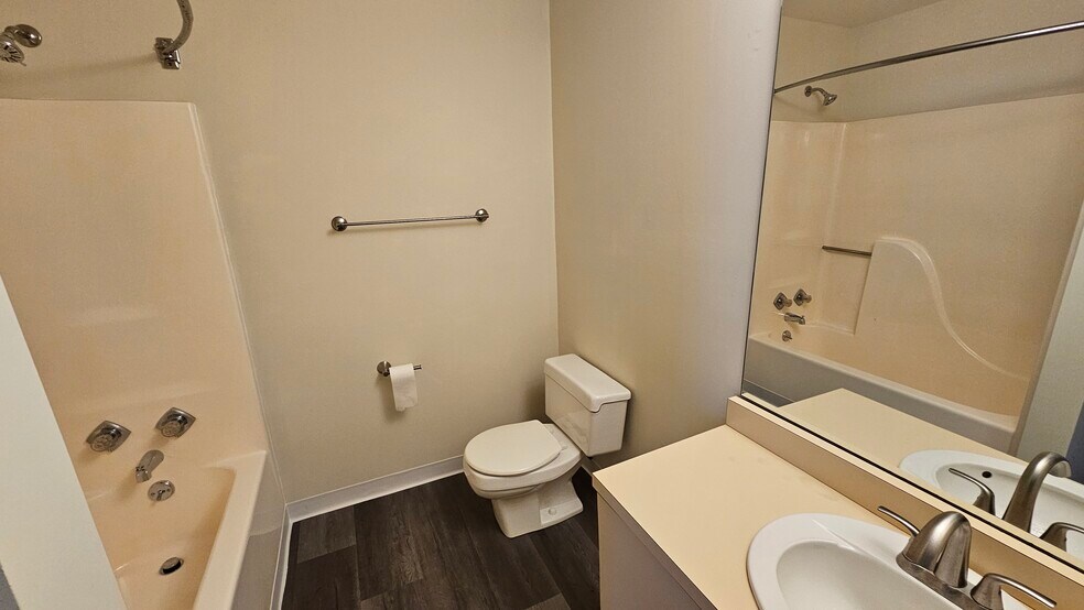 Building Photo - 1209 Kenzie Rd