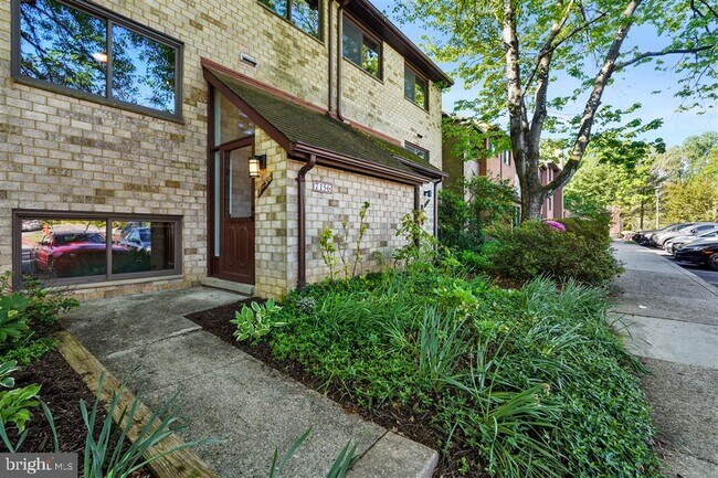 Building Photo - 7156 Winter Rose Path