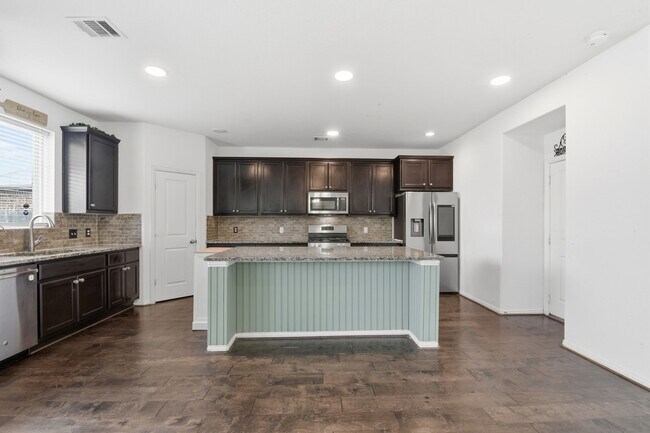 Building Photo - 1414 New Urban Wy