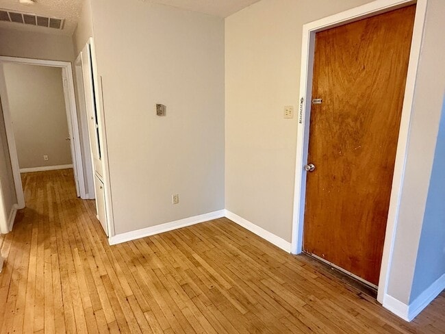 Building Photo - 4622 Michaux St